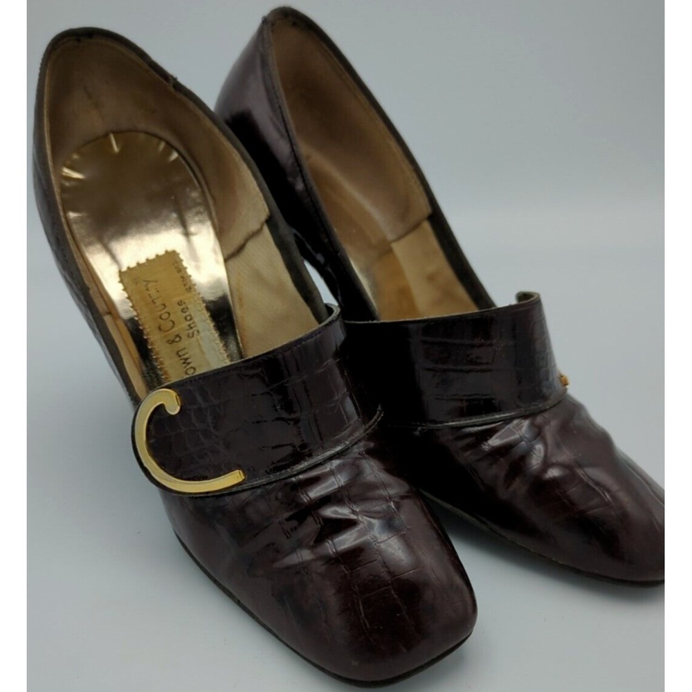 Vtg Town And Country Faux Alligator Block Heeled Pumps Womens 8 AA Brown Leather